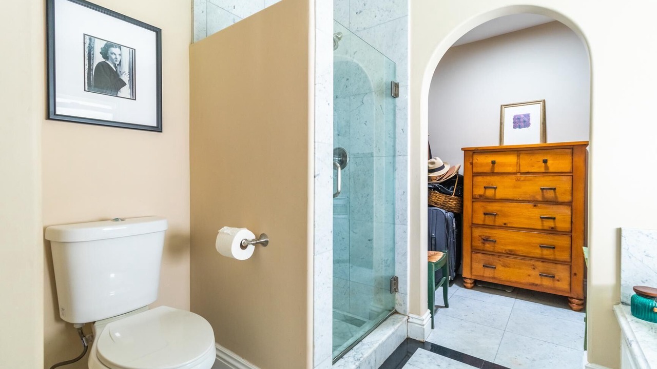 Photo of Bathroom in Mar Vista