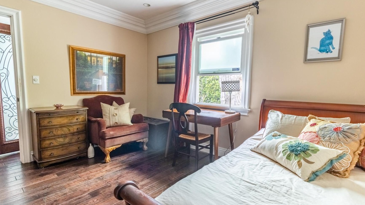 Photo of Bedroom in Mar Vista
