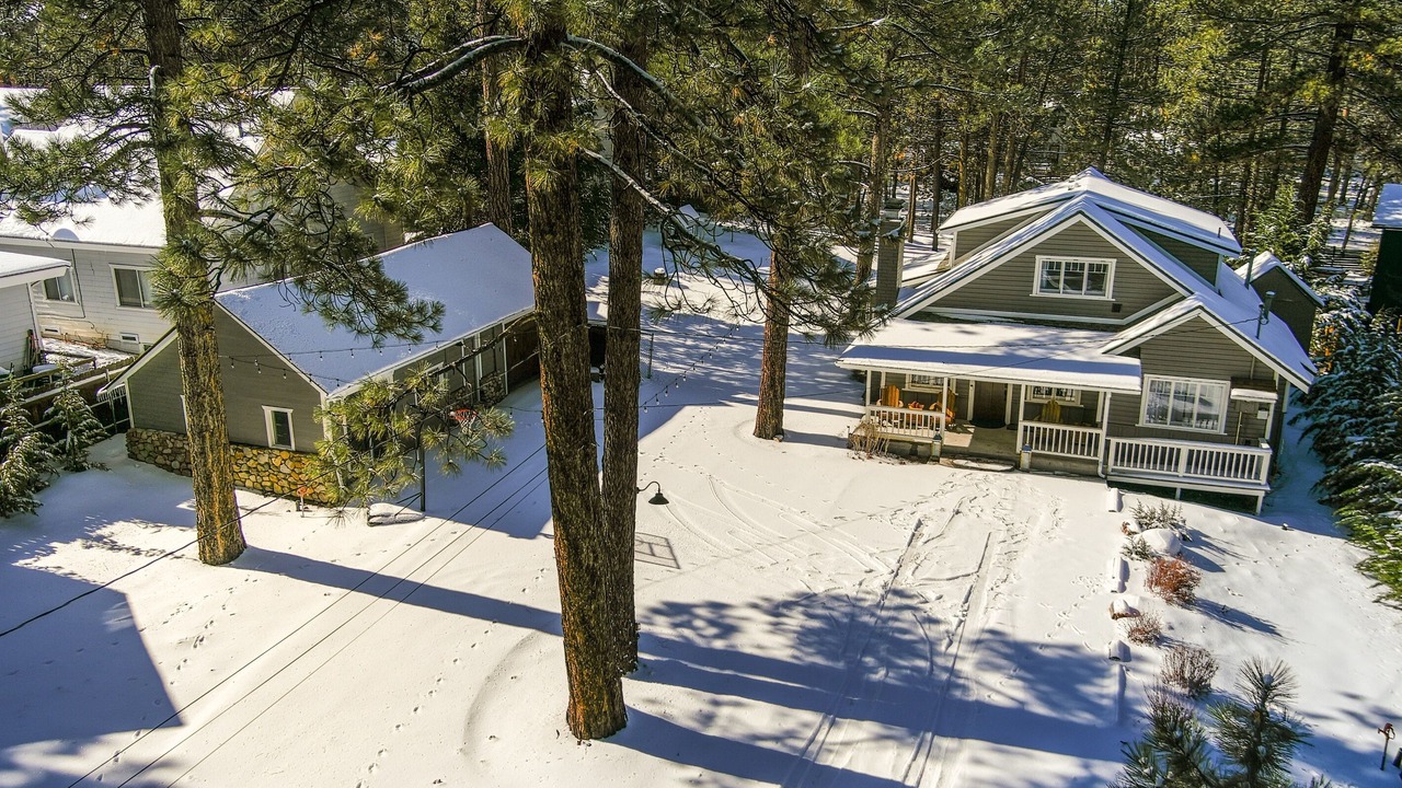 Photo of Bedroom in Big Bear Lake