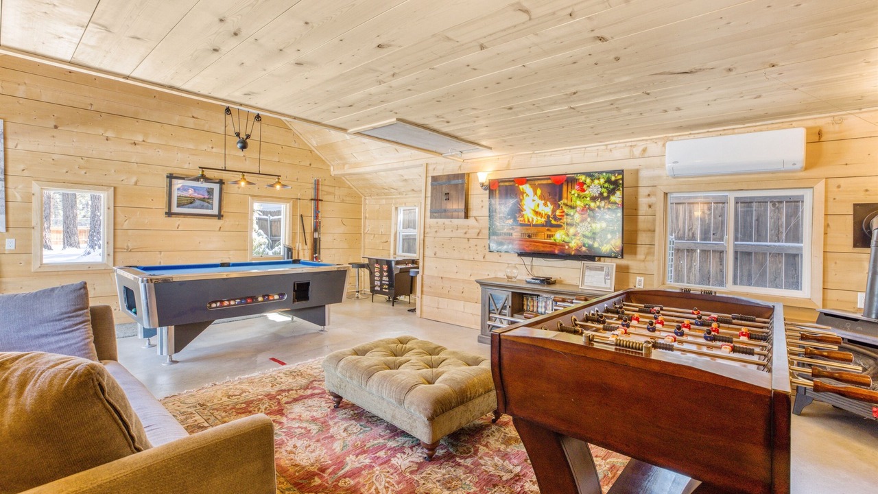 Photo of Bedroom in Big Bear Lake