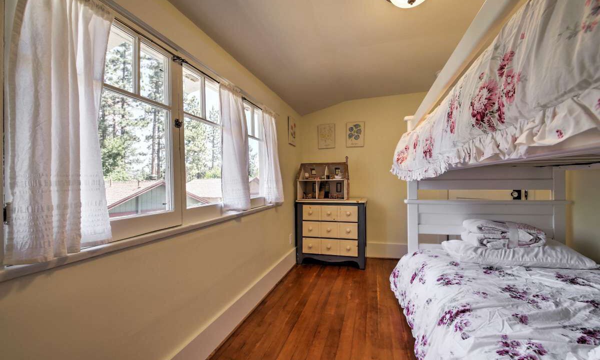 Photo of Bedroom in Big Bear Lake