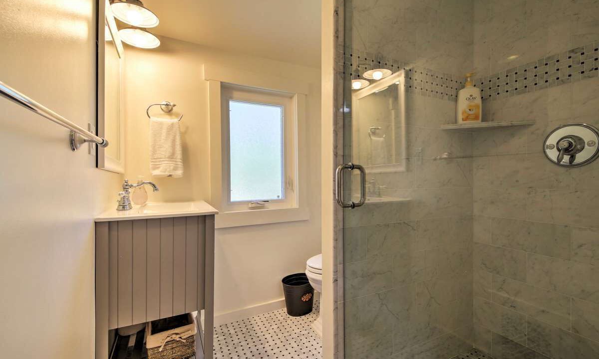 Photo of Bathroom in Big Bear Lake