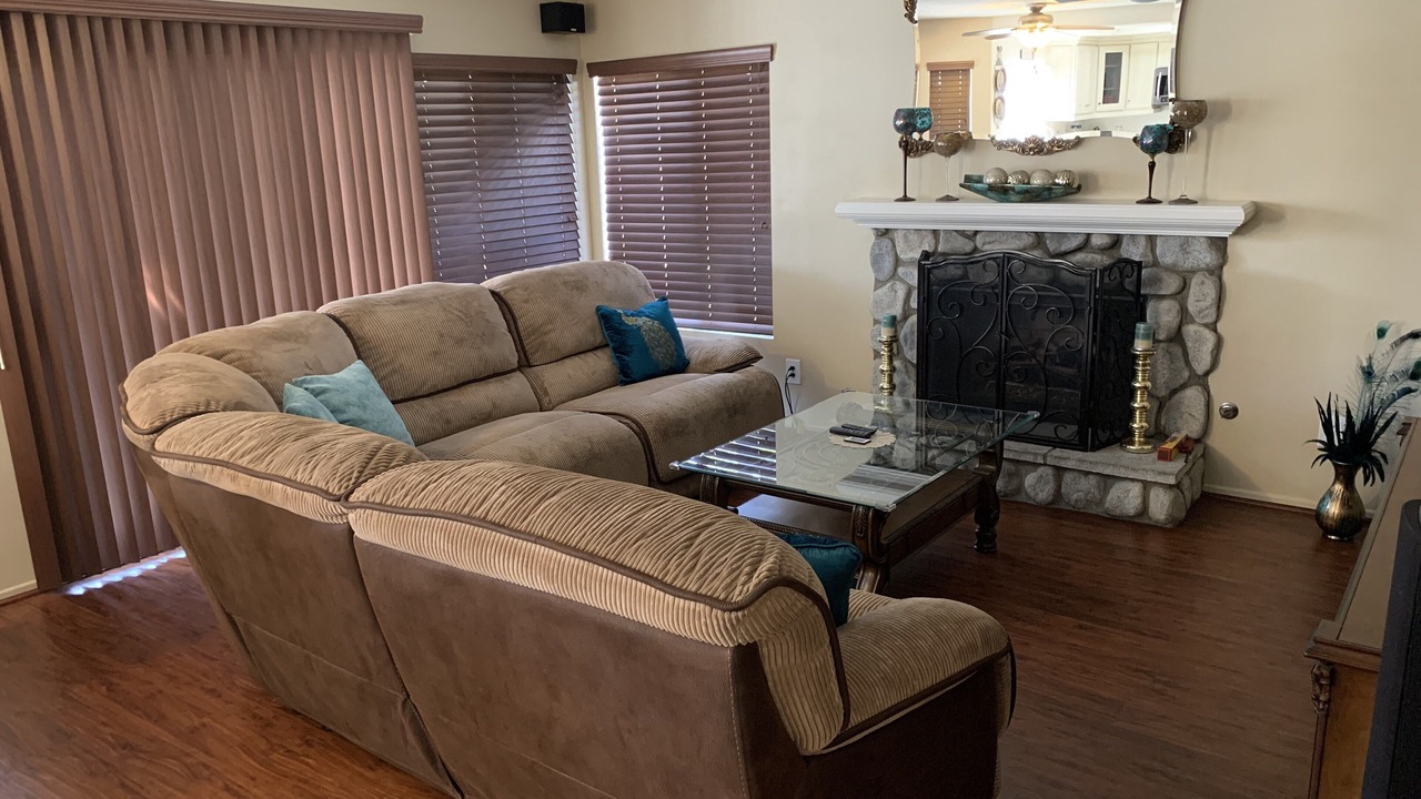 Photo of Livingroom in Temecula