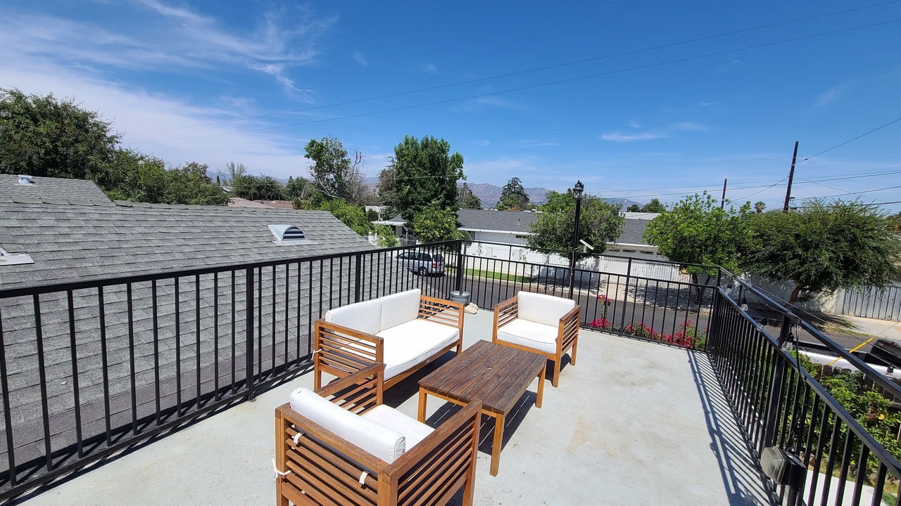 Photo of Patio Balcony in North Hollywood