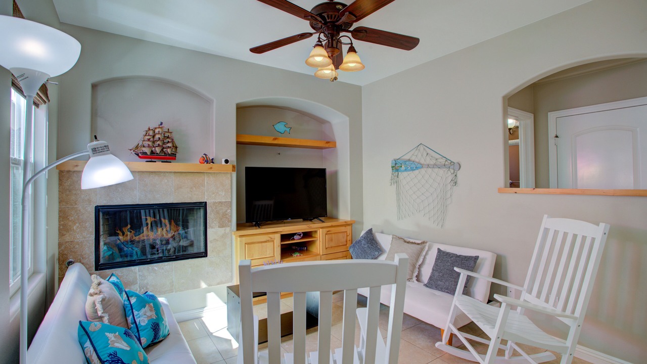 Photo of Livingroom in Lake Elsinore