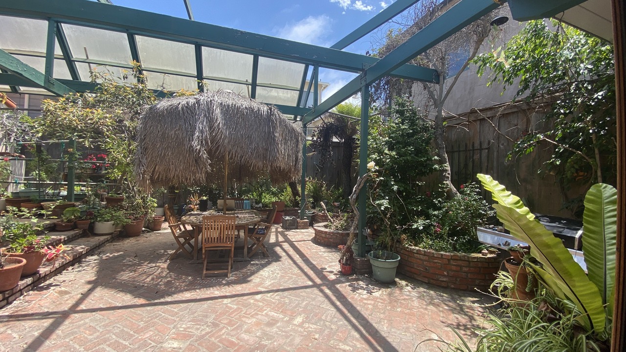 Photo of Outdoor in Gas Lamp Section