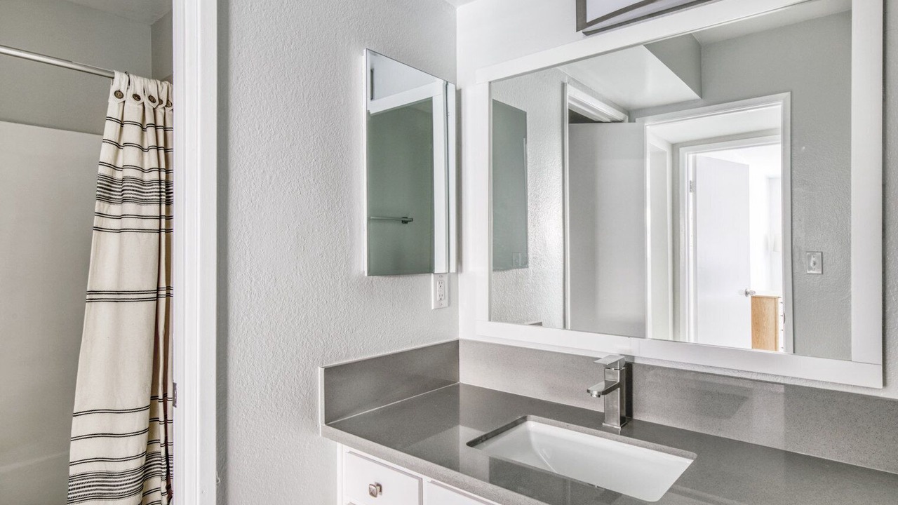 Photo of Bathroom in Beverly Grove