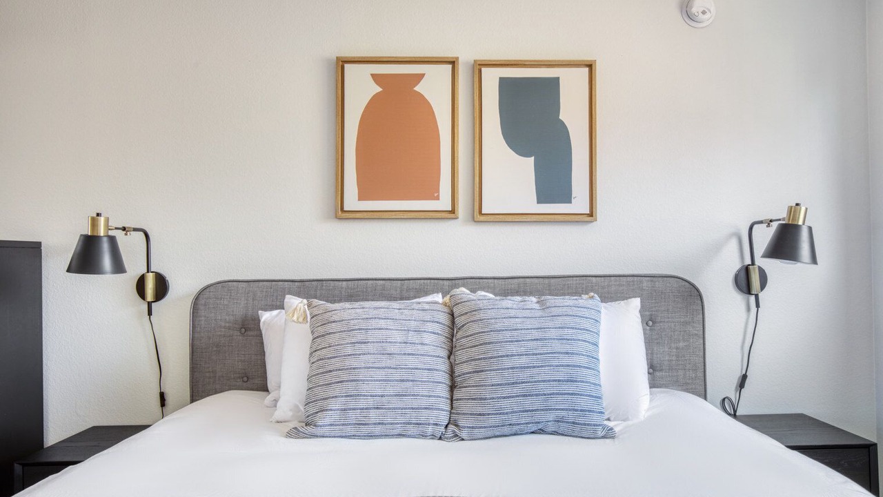 Photo of Bedroom in Beverly Grove