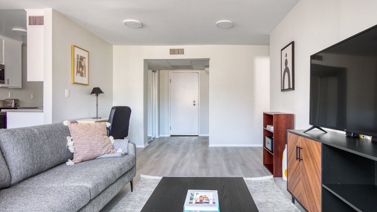 Photo of Livingroom in Beverly Grove