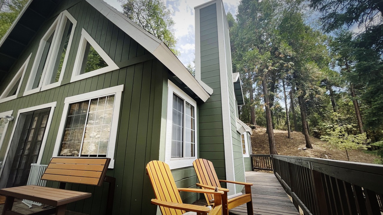 Photo of Patio Balcony in Cedar Glen