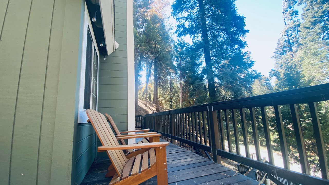 Photo of Patio Balcony in Cedar Glen