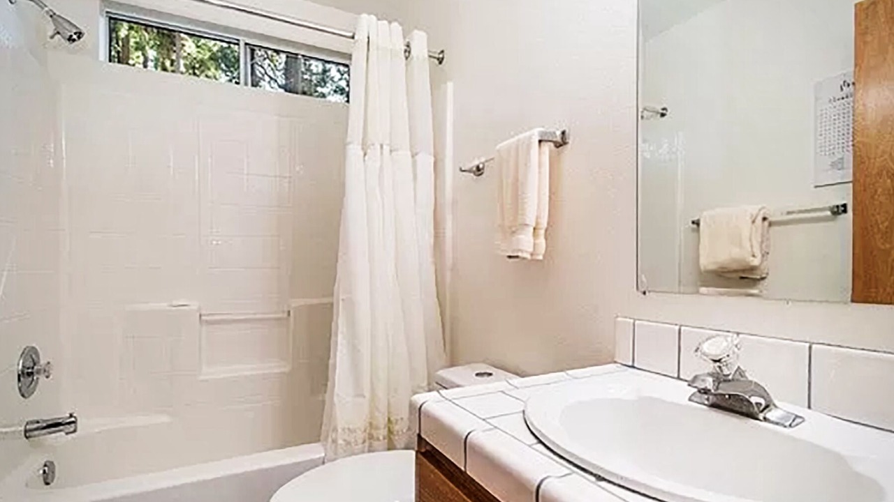 Photo of Bathroom in Cedar Glen