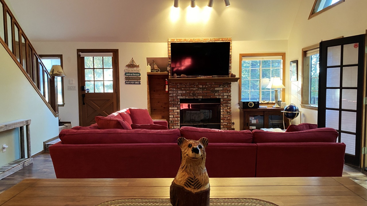 Photo of Livingroom in Cedar Glen