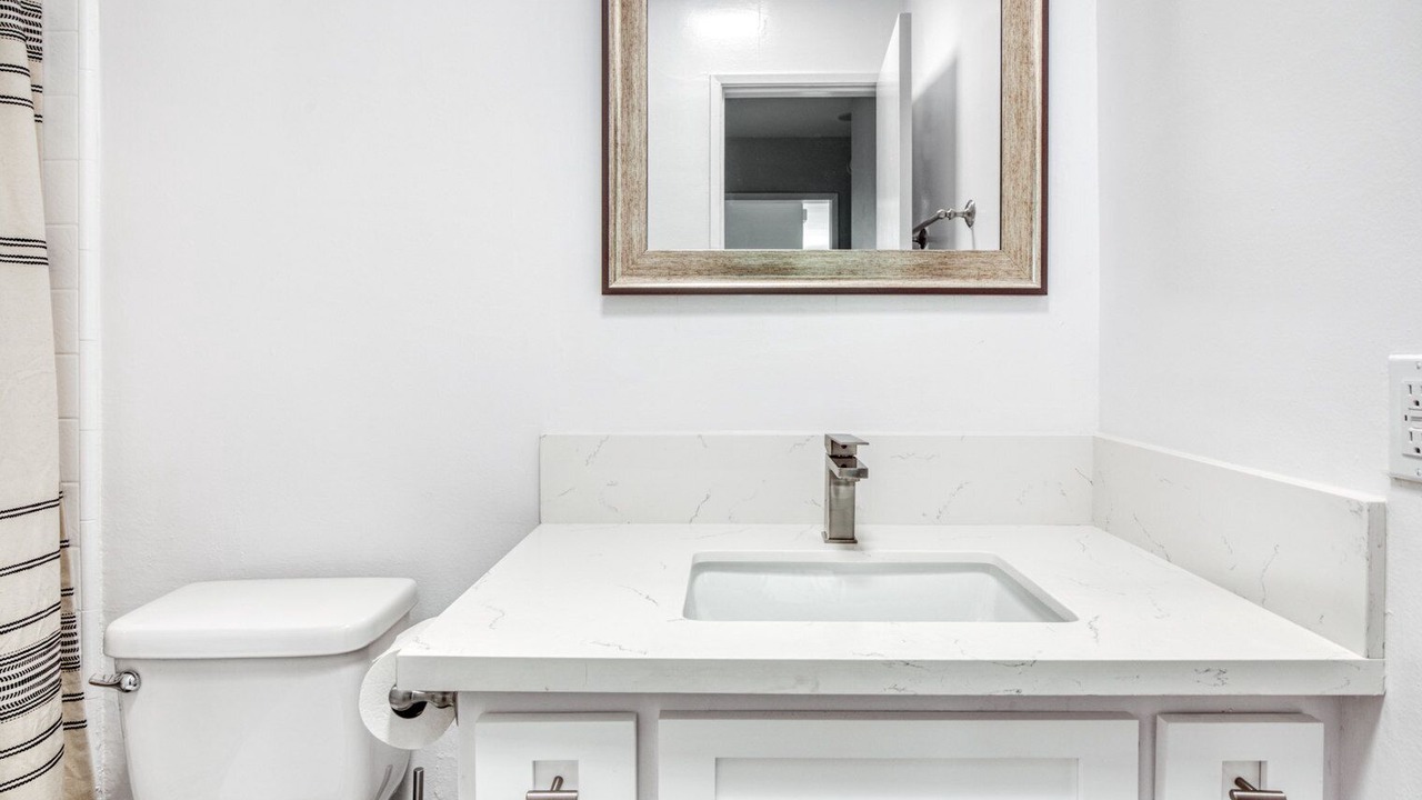 Photo of Bathroom in Hollywood