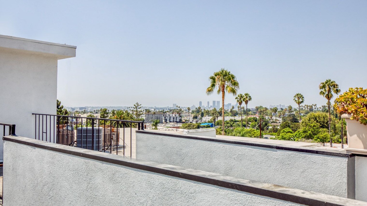 Photo of Outdoor in Hollywood