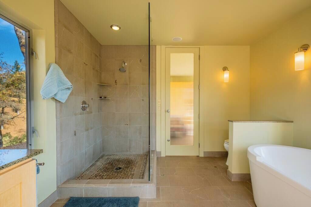Photo of Bathroom in Ukiah