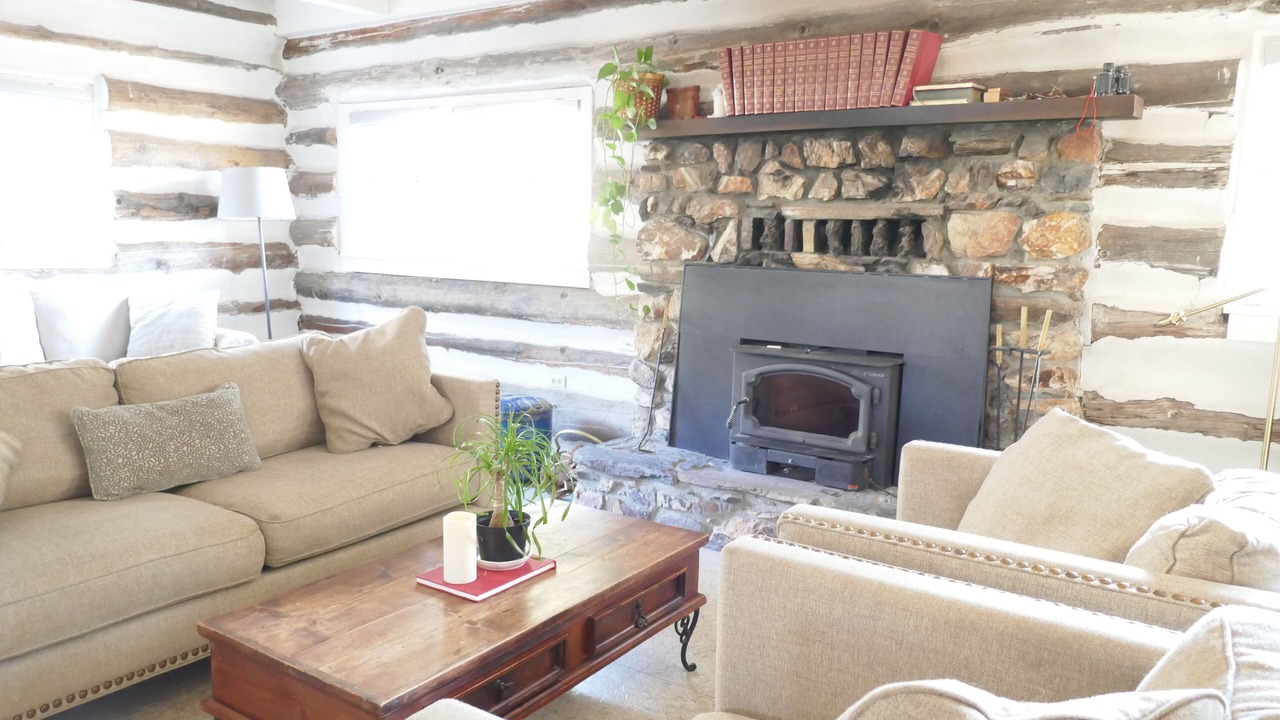 Photo of Livingroom in Kernville