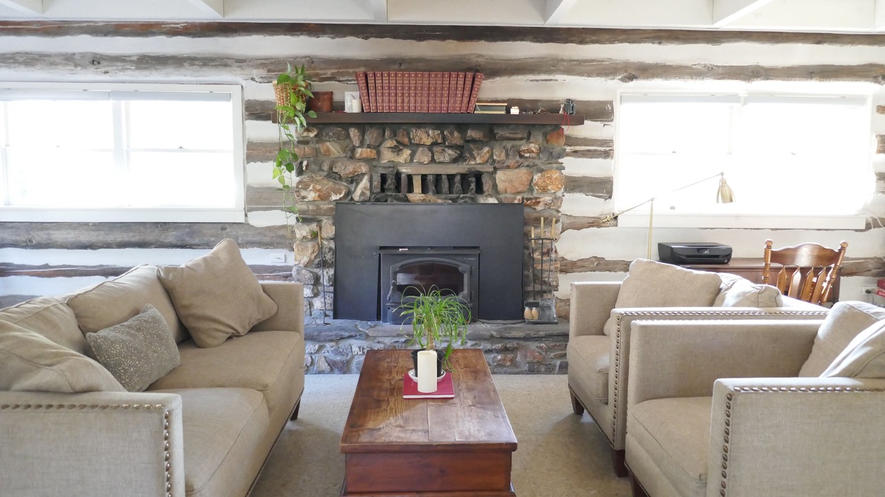 Photo of Livingroom in Kernville