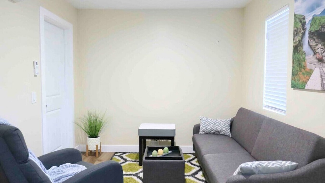 Photo of Livingroom in North Central