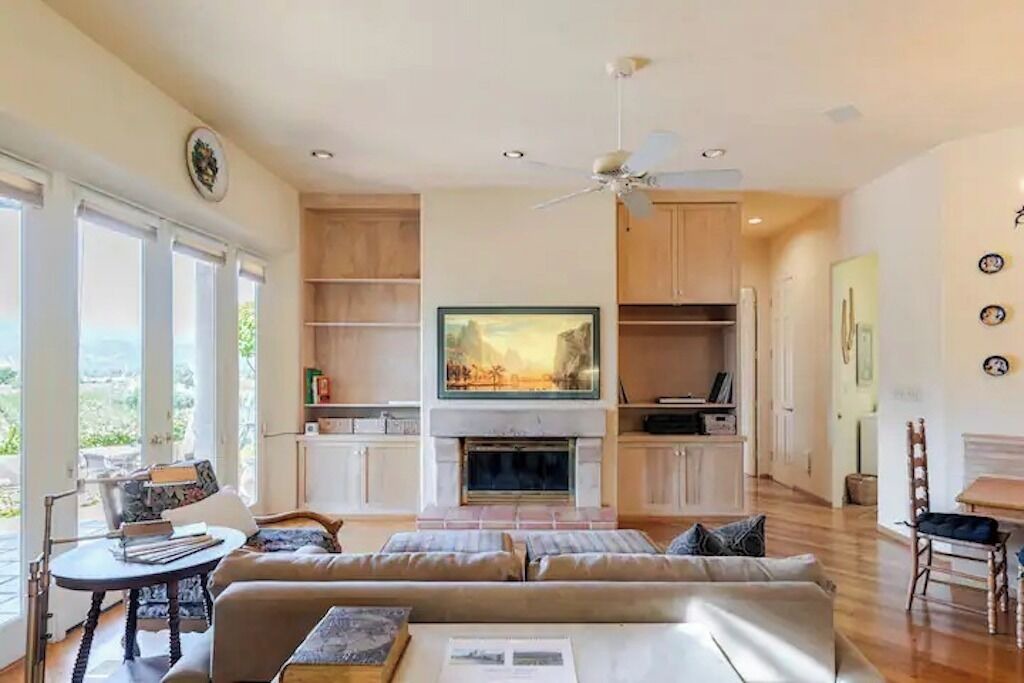 Photo of Livingroom in Yountville
