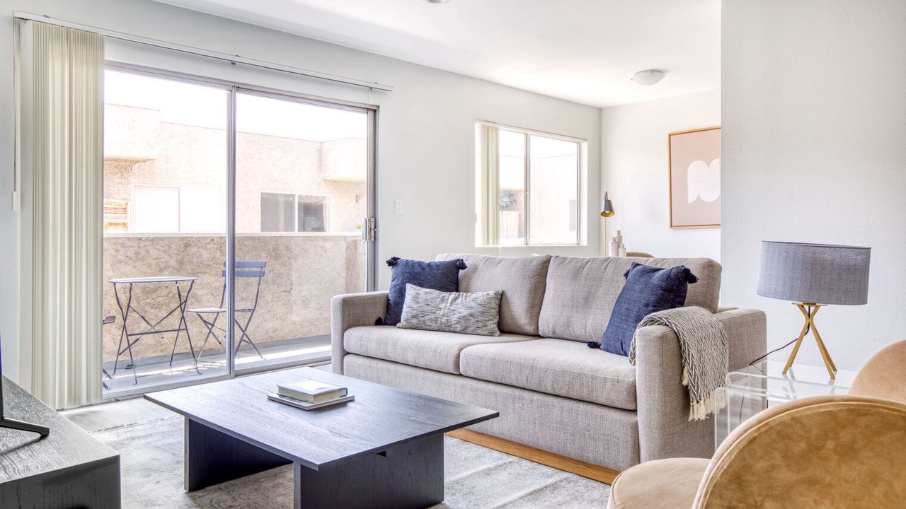 Photo of Livingroom in Beverly Grove