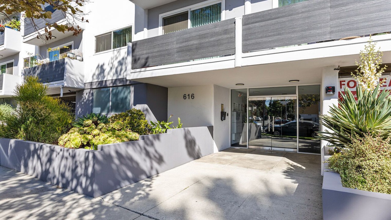 Photo of Outdoor in Beverly Grove