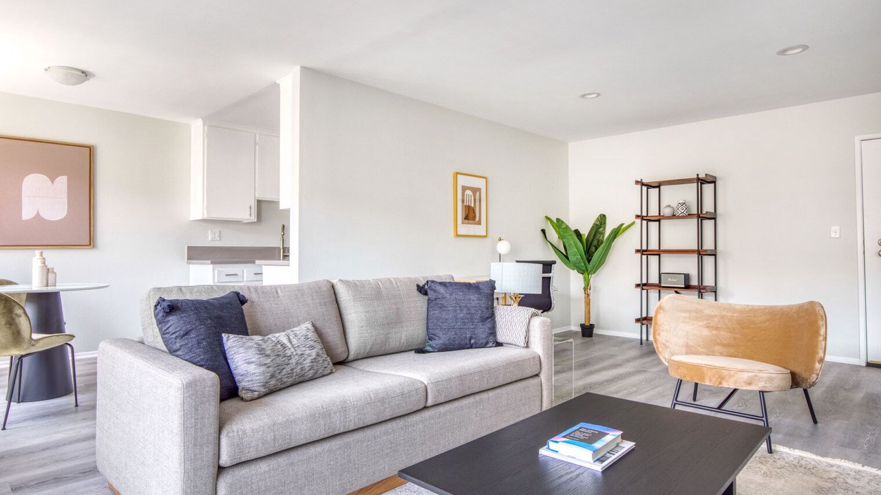 Photo of Livingroom in Beverly Grove