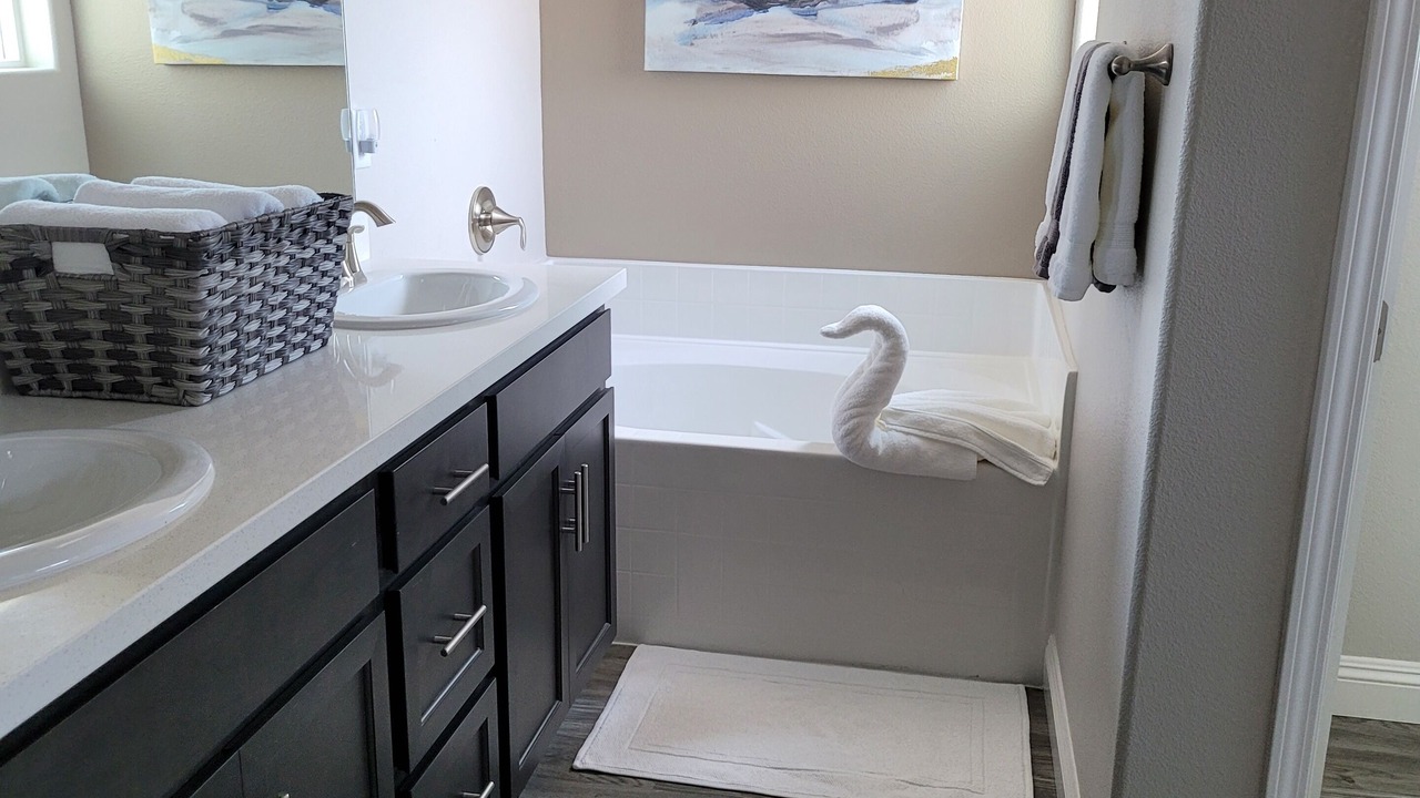 Photo of Bathroom in Callender