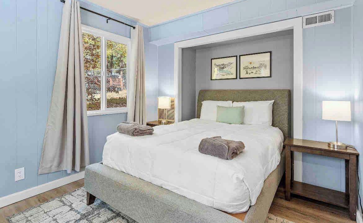 Photo of Livingroom in Upper Moonridge