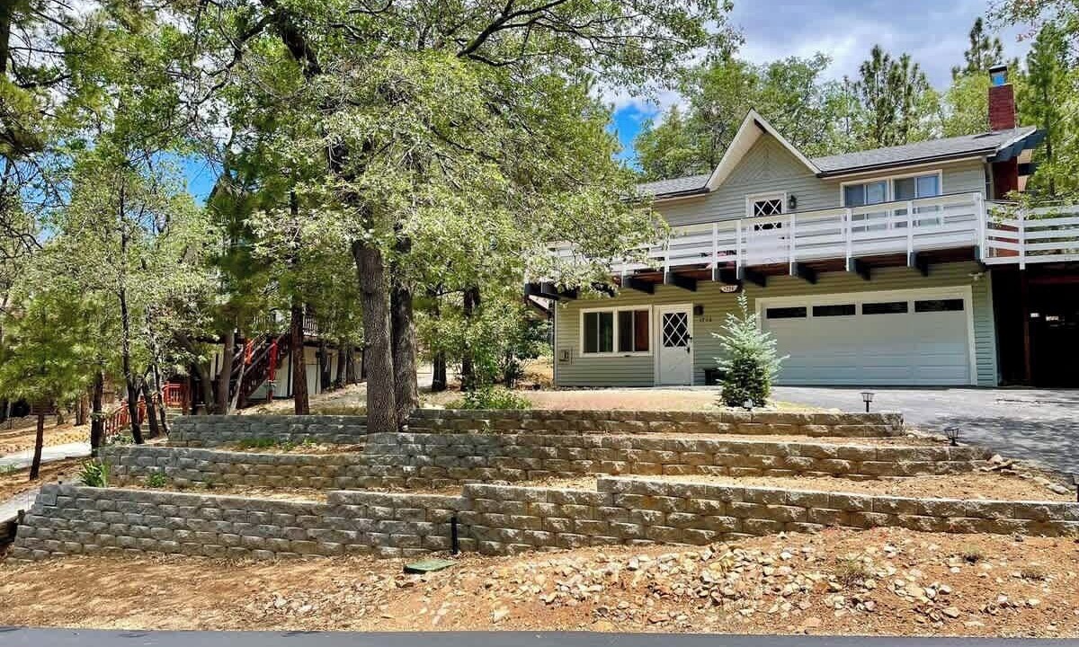 Photo of Outdoor in Upper Moonridge