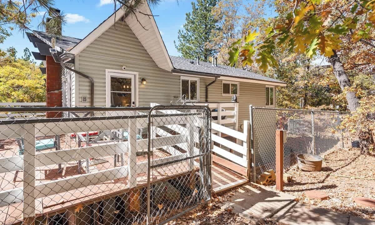 Photo of Patio Balcony in Upper Moonridge