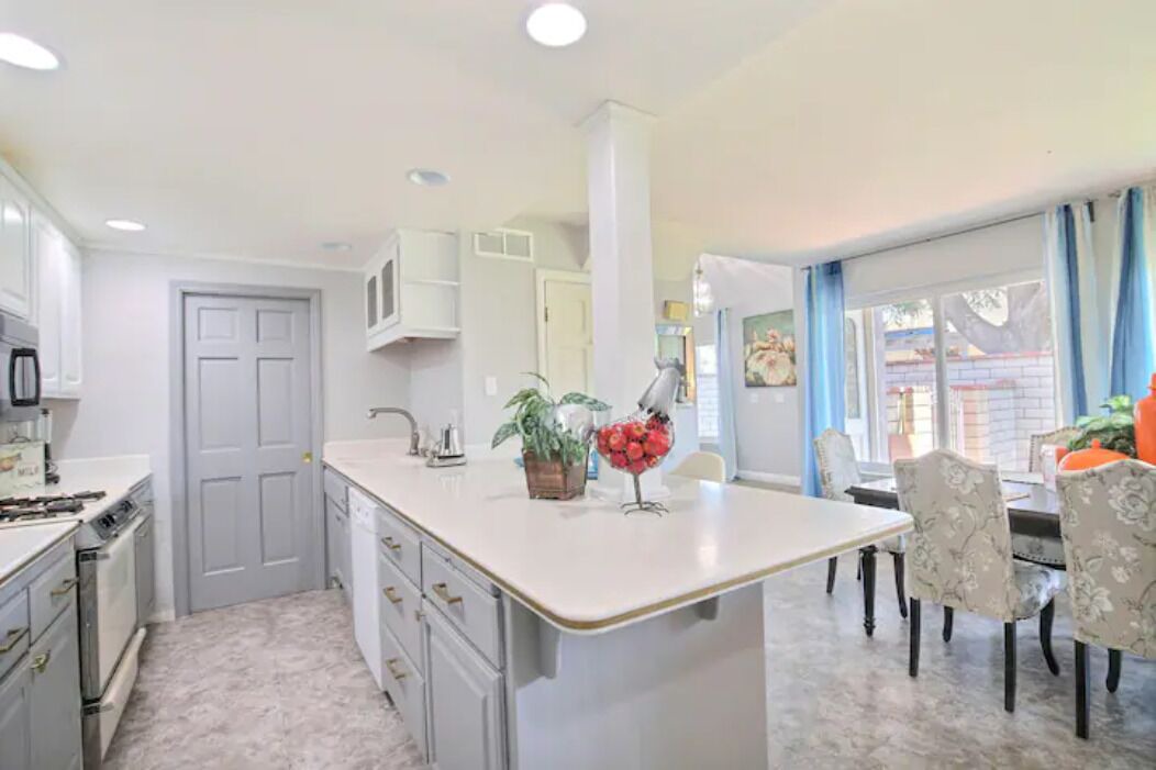 Photo of Kitchen in Corona