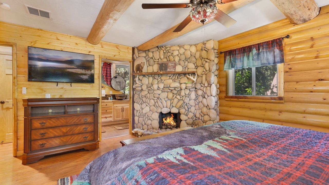 Photo of Bedroom in Big Bear
