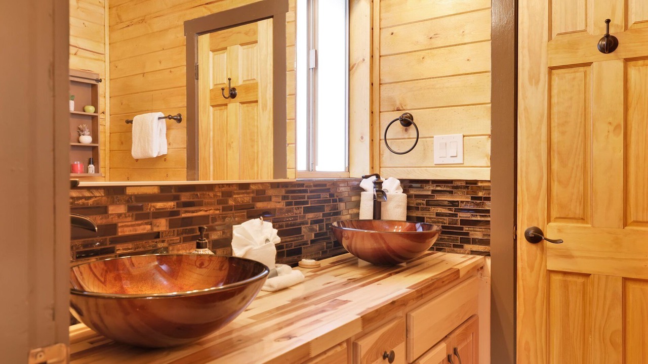 Photo of Bathroom in Big Bear