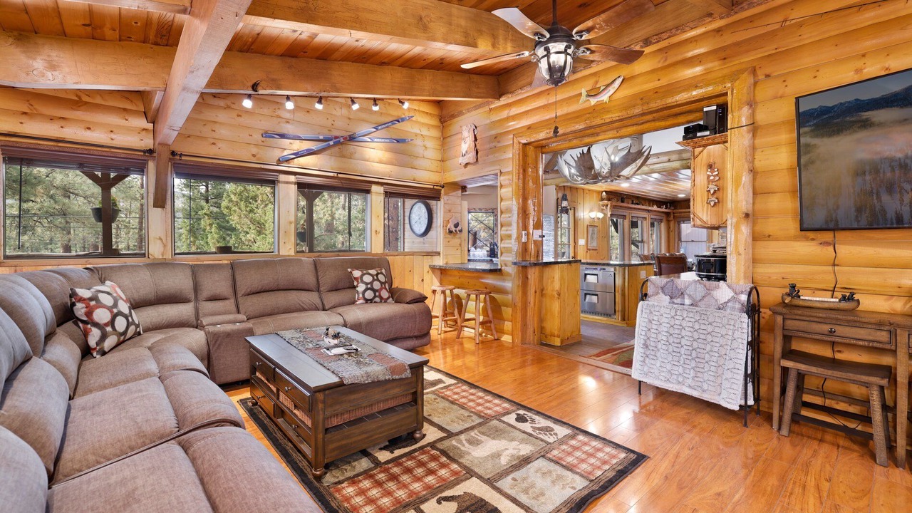 Photo of Livingroom in Big Bear