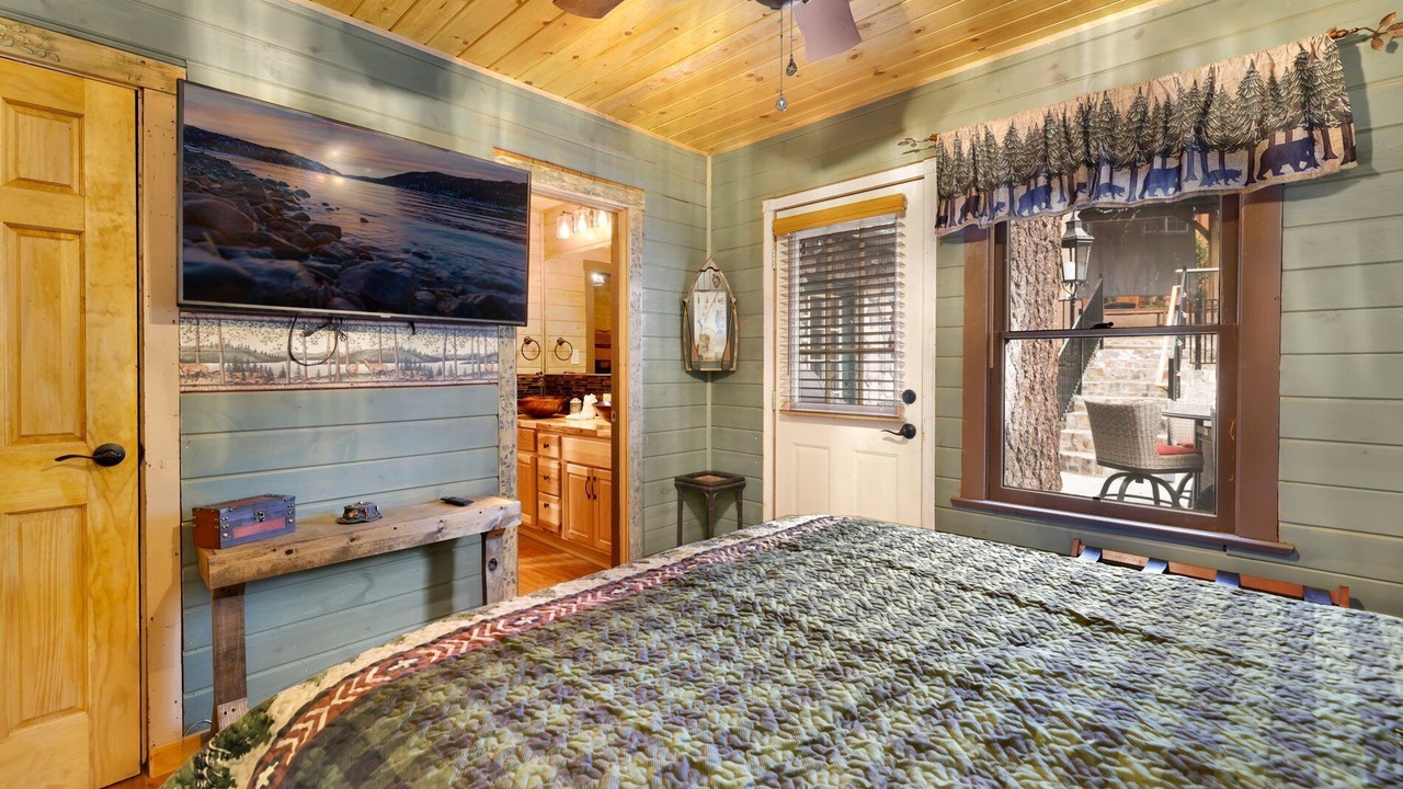 Photo of Bedroom in Big Bear