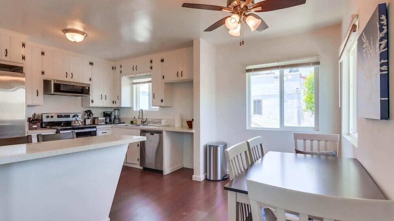 Photo of Kitchen in South Mission Beach