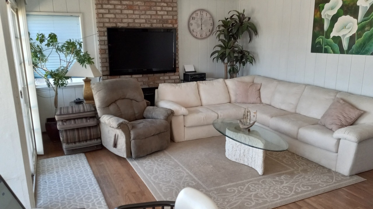 Photo of Livingroom in Discovery Bay