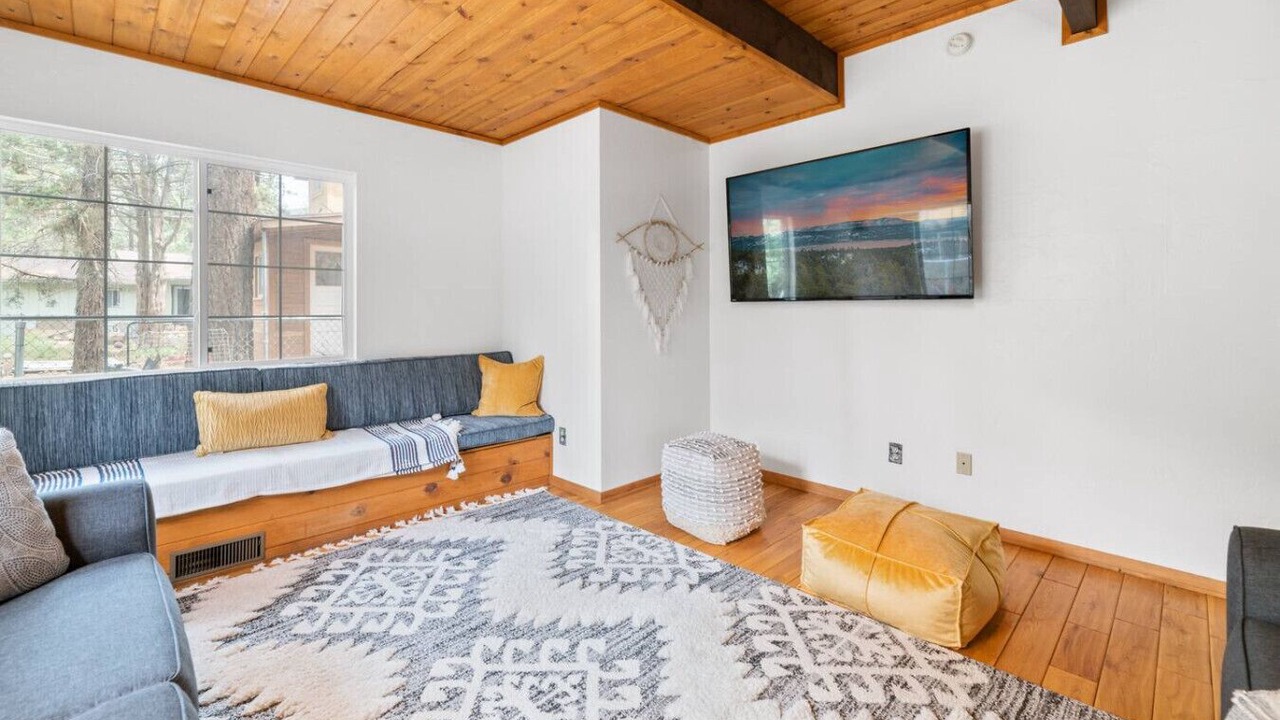 Photo of Livingroom in Peter Pan
