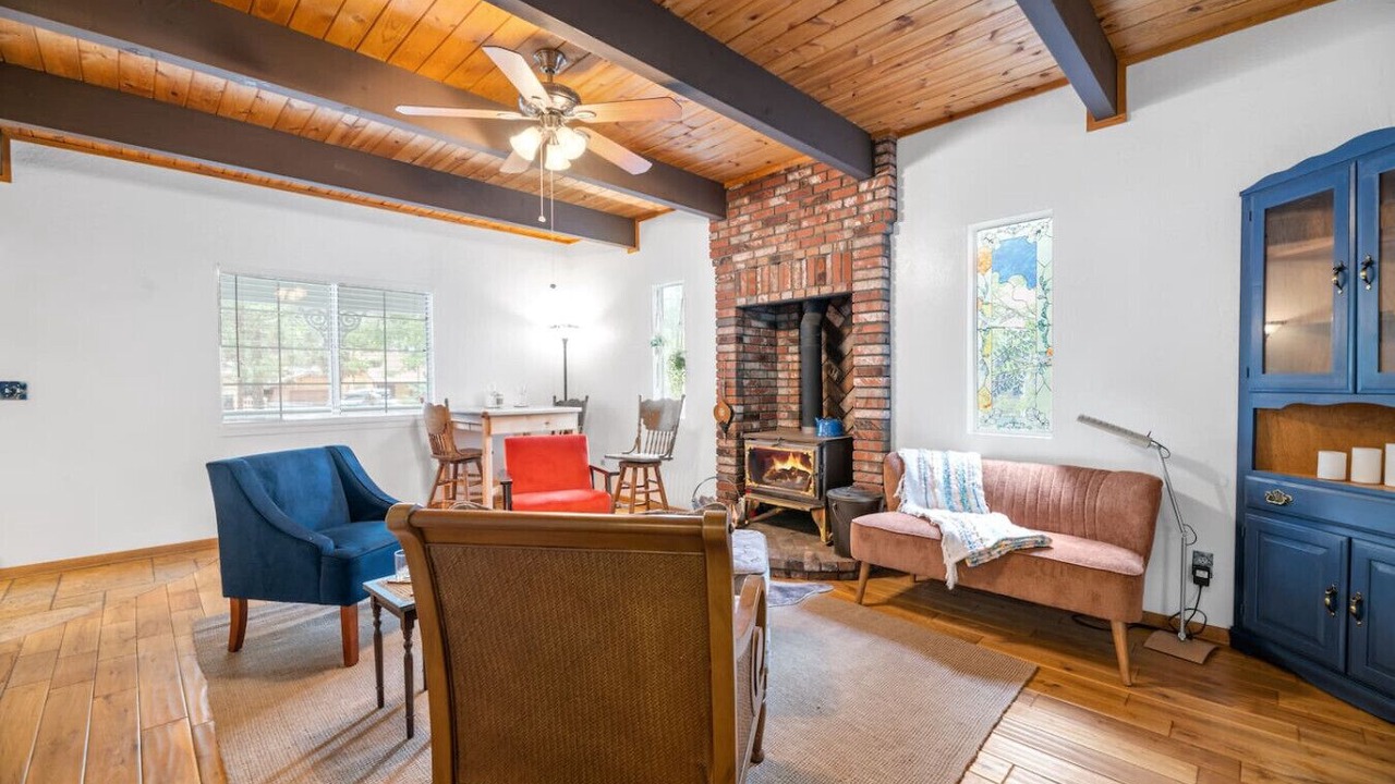 Photo of Livingroom in Peter Pan