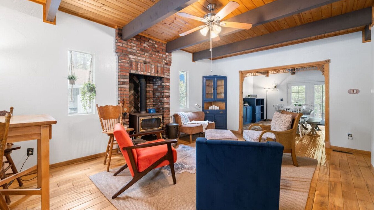 Photo of Livingroom in Peter Pan