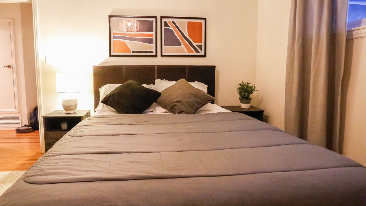 Photo of Bedroom in West Hills