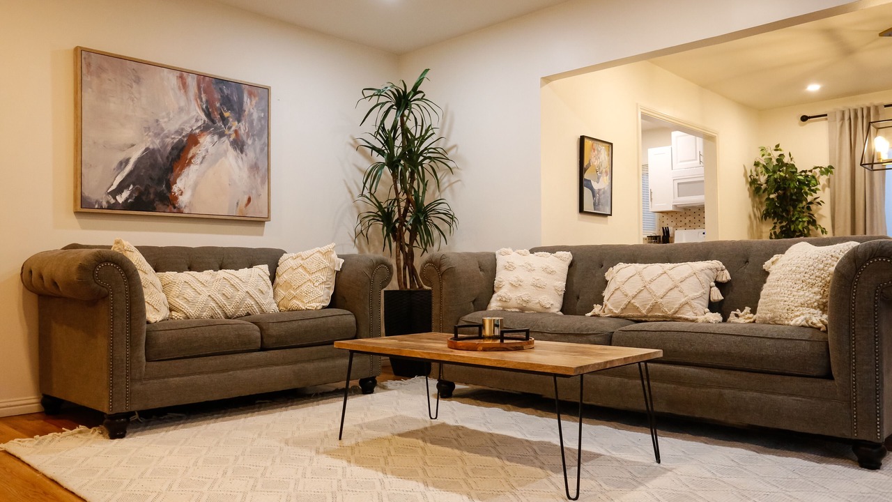 Photo of Livingroom in West Hills