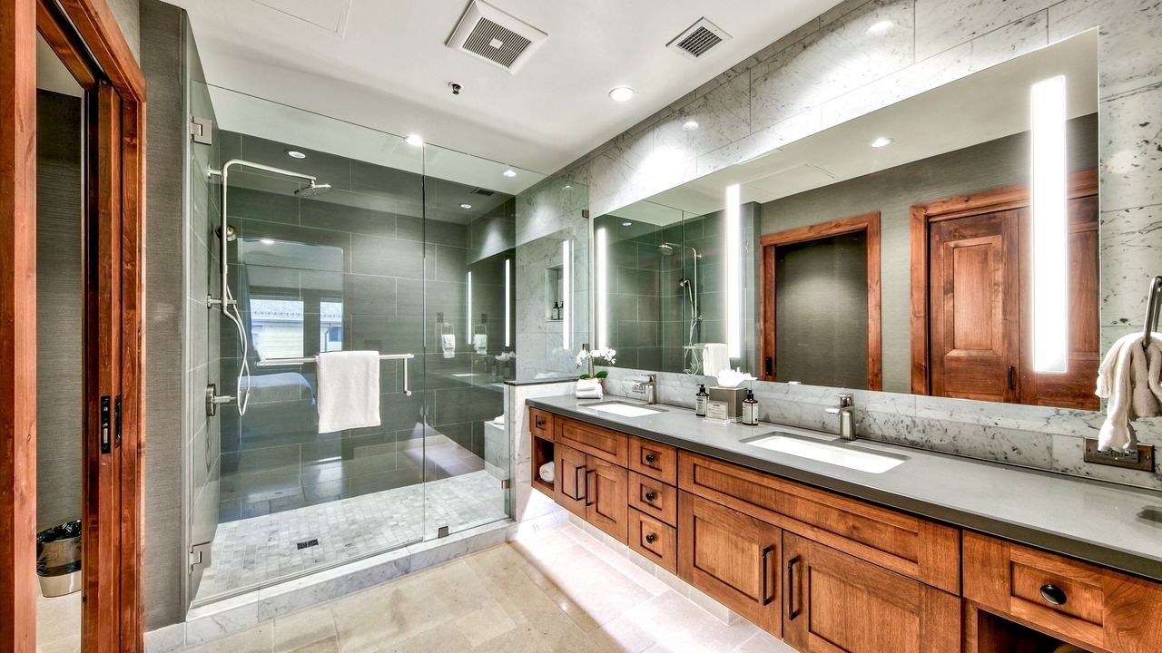 Photo of Bathroom in Lakeside Park