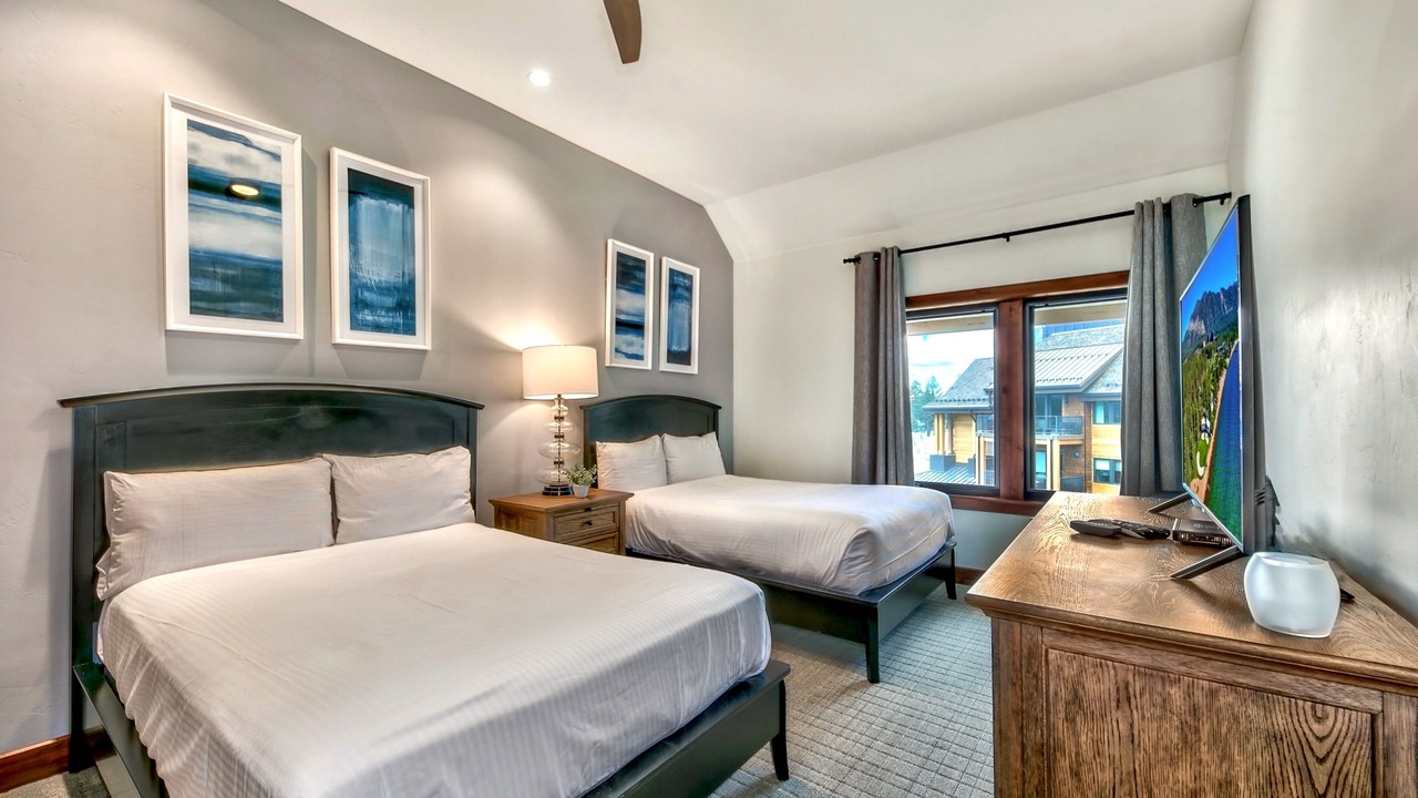 Photo of Bedroom in Lakeside Park