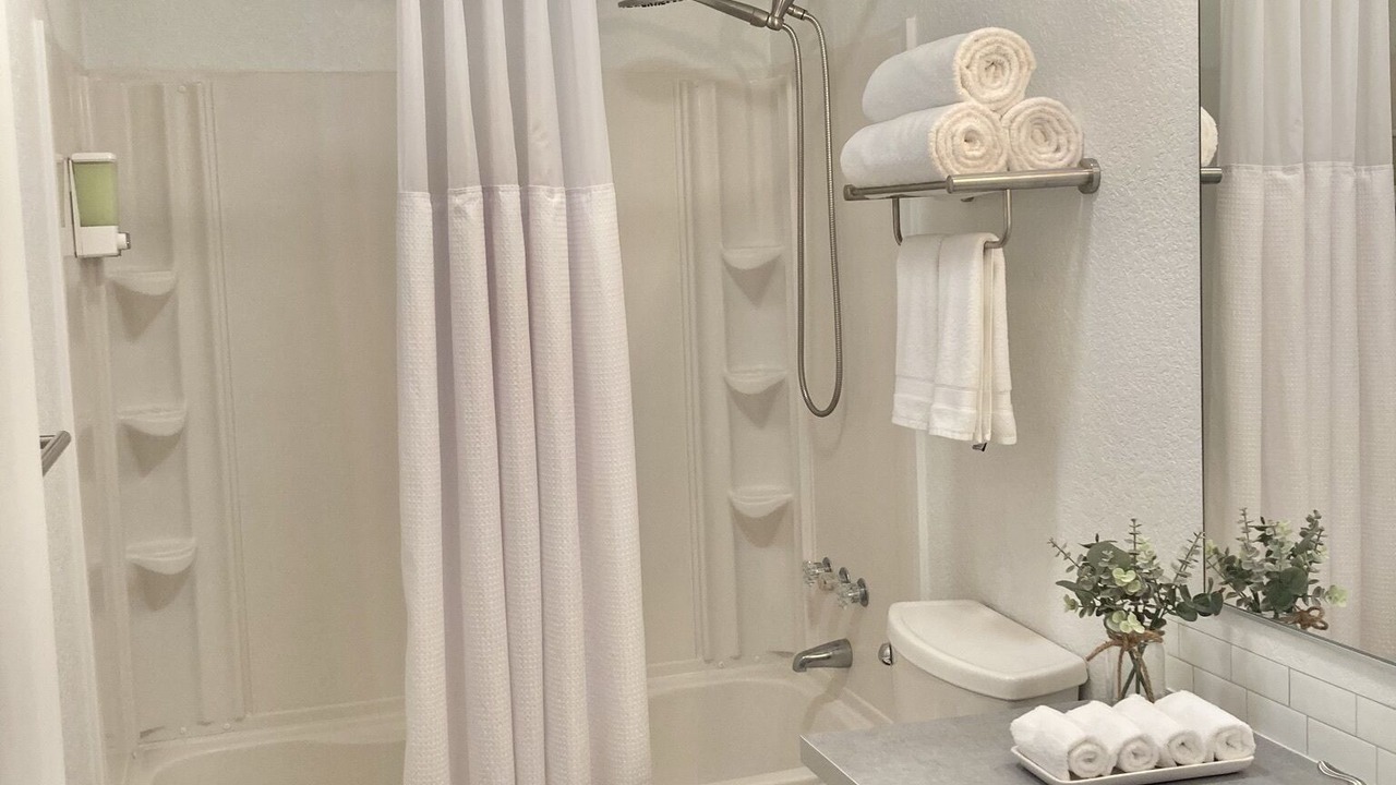 Photo of Bathroom in Tecopa