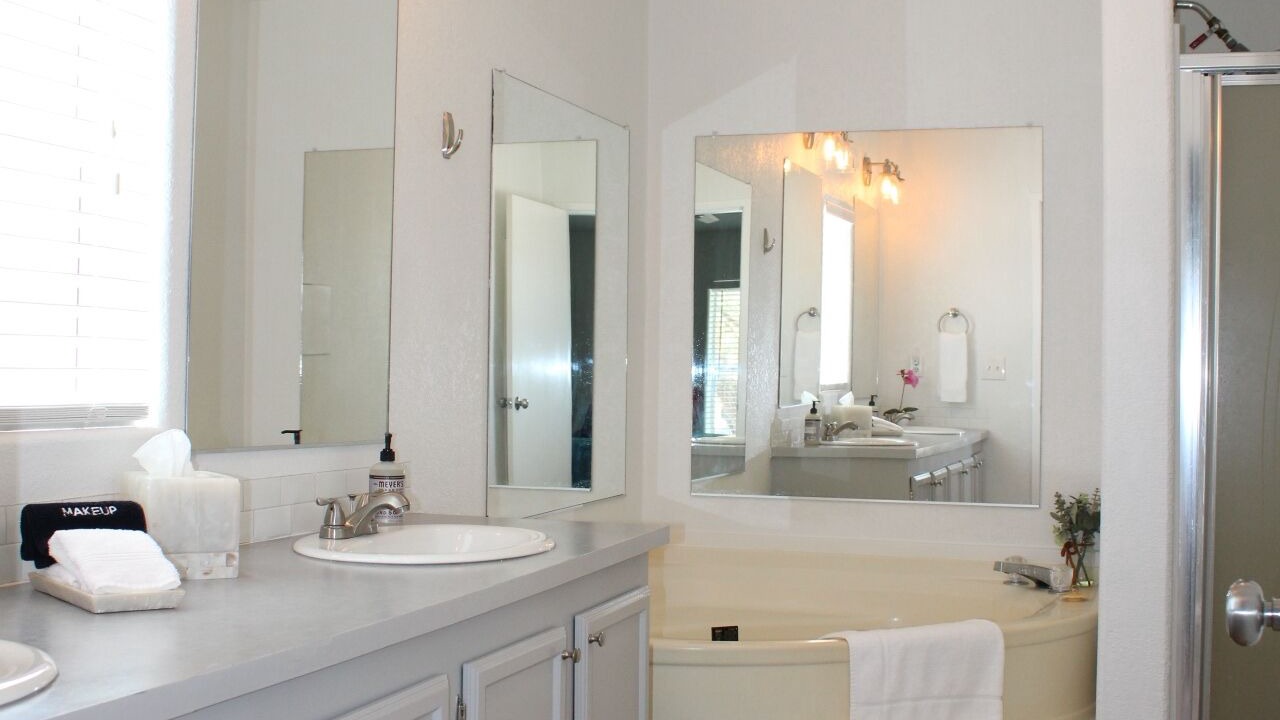 Photo of Bathroom in Tecopa
