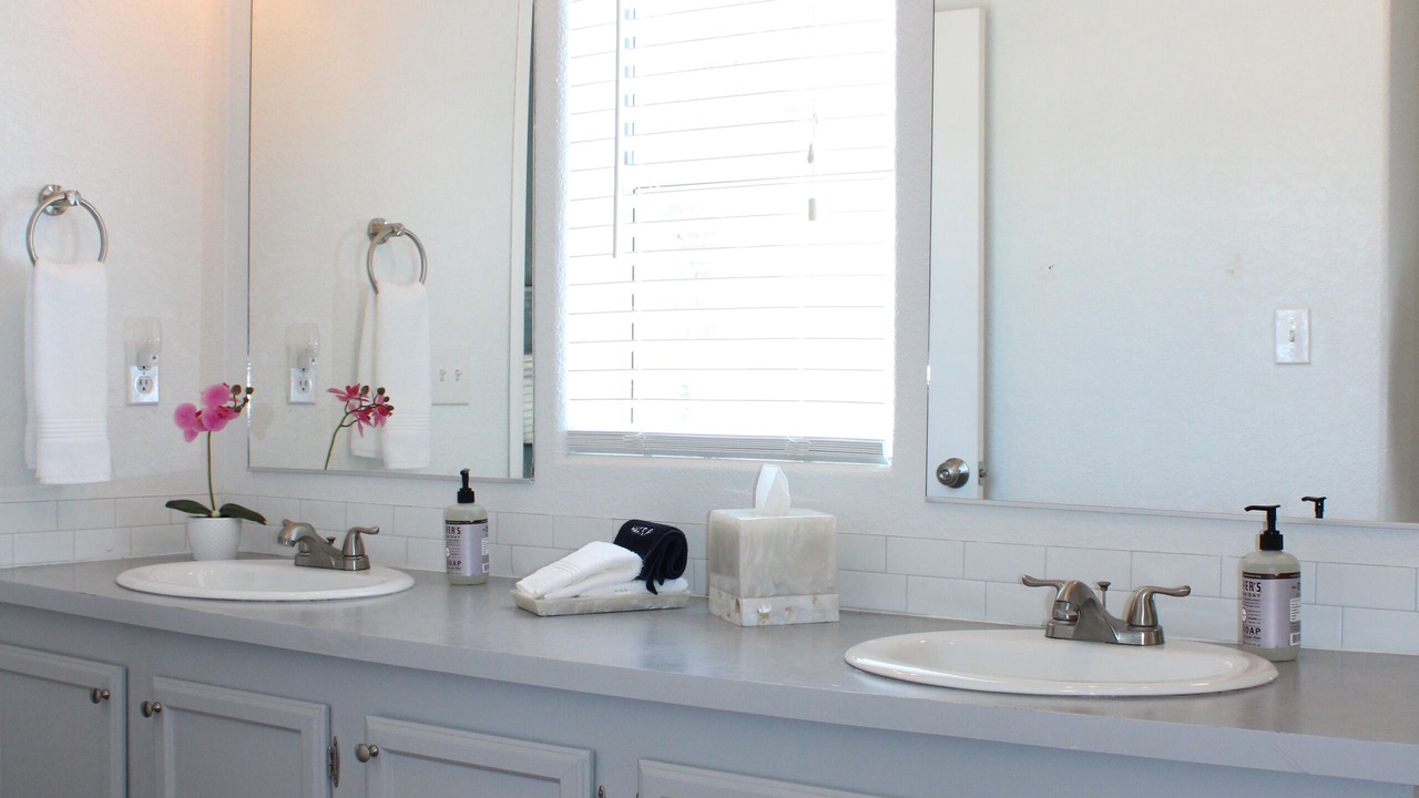 Photo of Bathroom in Tecopa