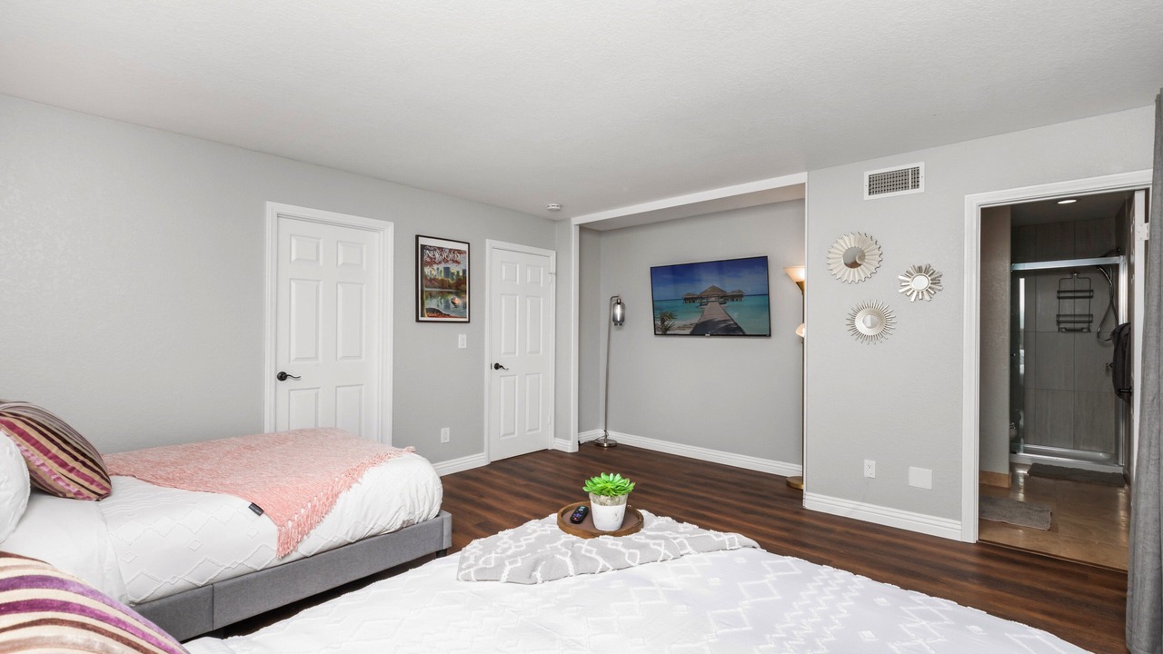 Photo of Bedroom in East Grove