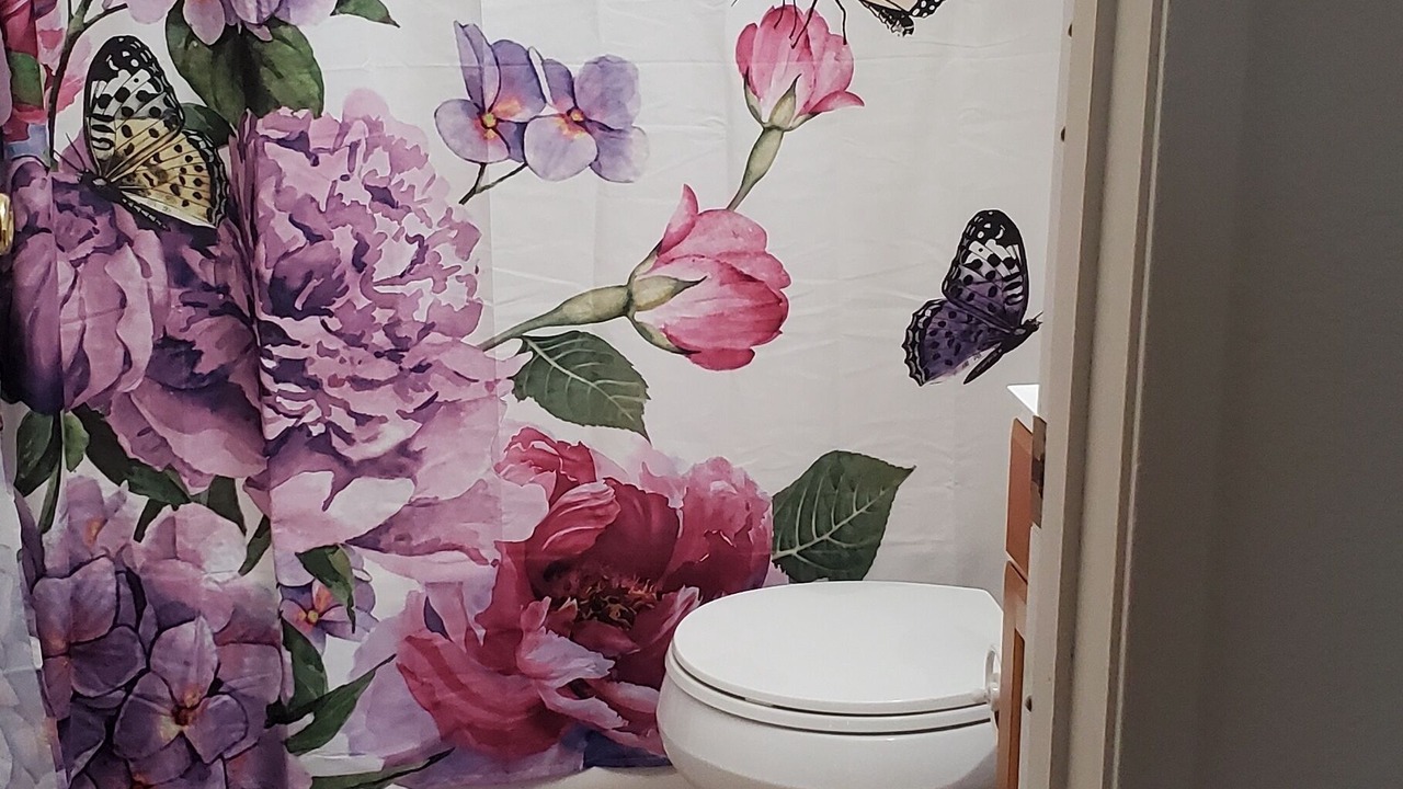 Photo of Bathroom in Mariposa